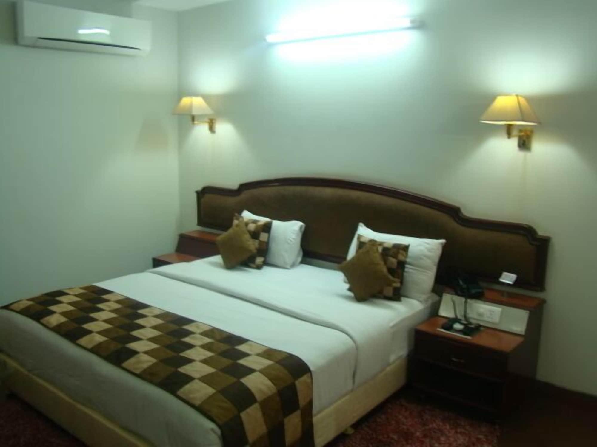 Hotel Jewel Palace Nueva Delhi Exterior foto